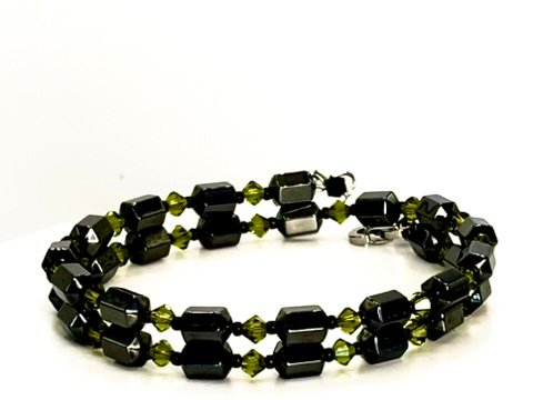 Bracciale magnetico nero e verde oliva Olive con cristalli Preciosa® MyPulse